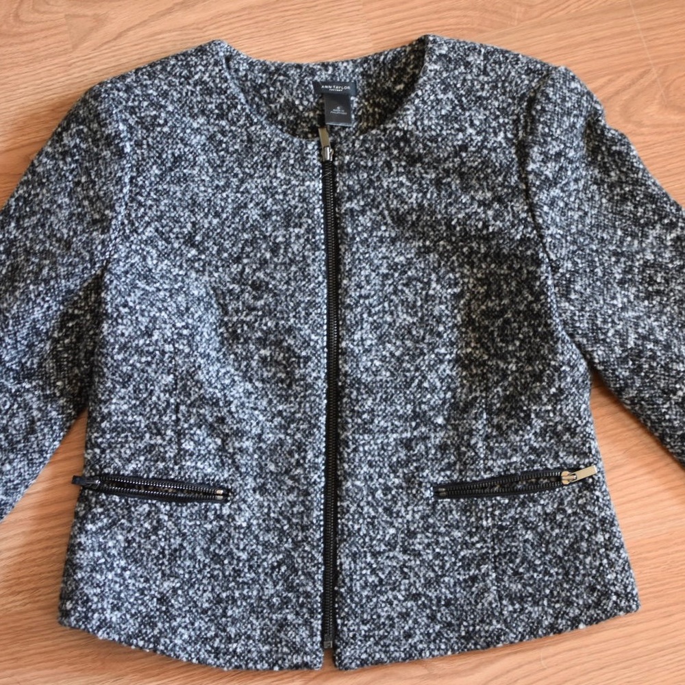 Ann Taylor Tweed Jacket- Size 6 - Picture 2 of 4